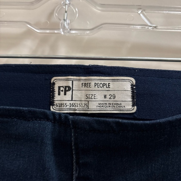 Free People Penny Pull-On Flare Jeans size 29 Western Bohemian Chic Denim Boho - Picture 4 of 5